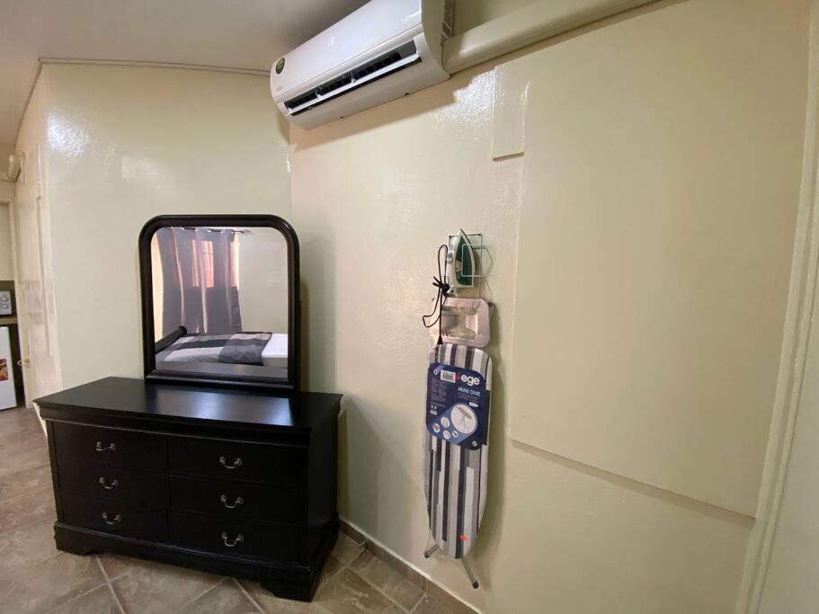 Cozy Studio Apartment Minutes From The Beach Willemstad Exterior foto